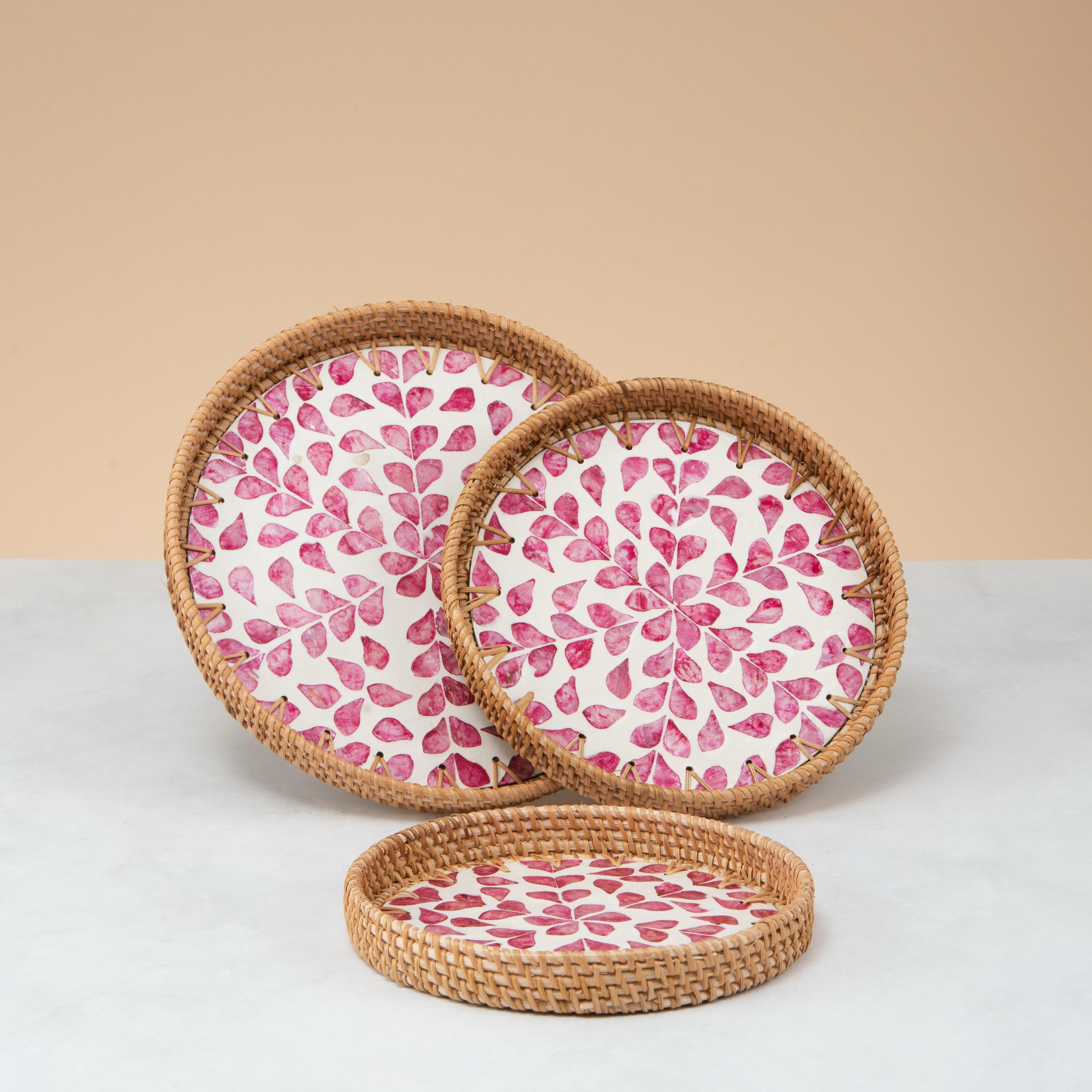 Crafted rattan round trays set-pink leaf