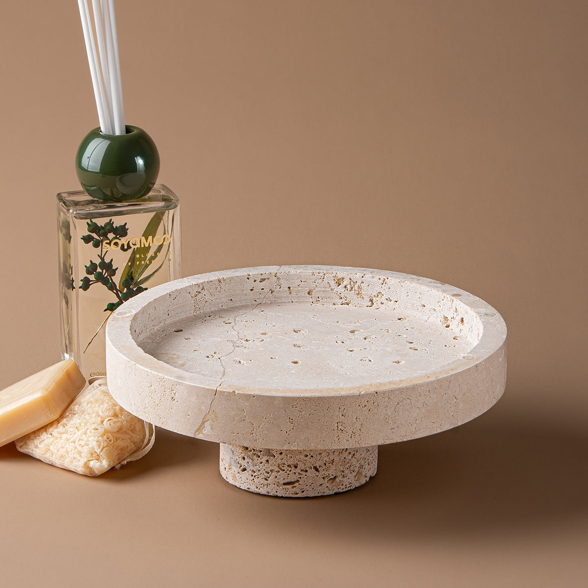 Round travertine tray