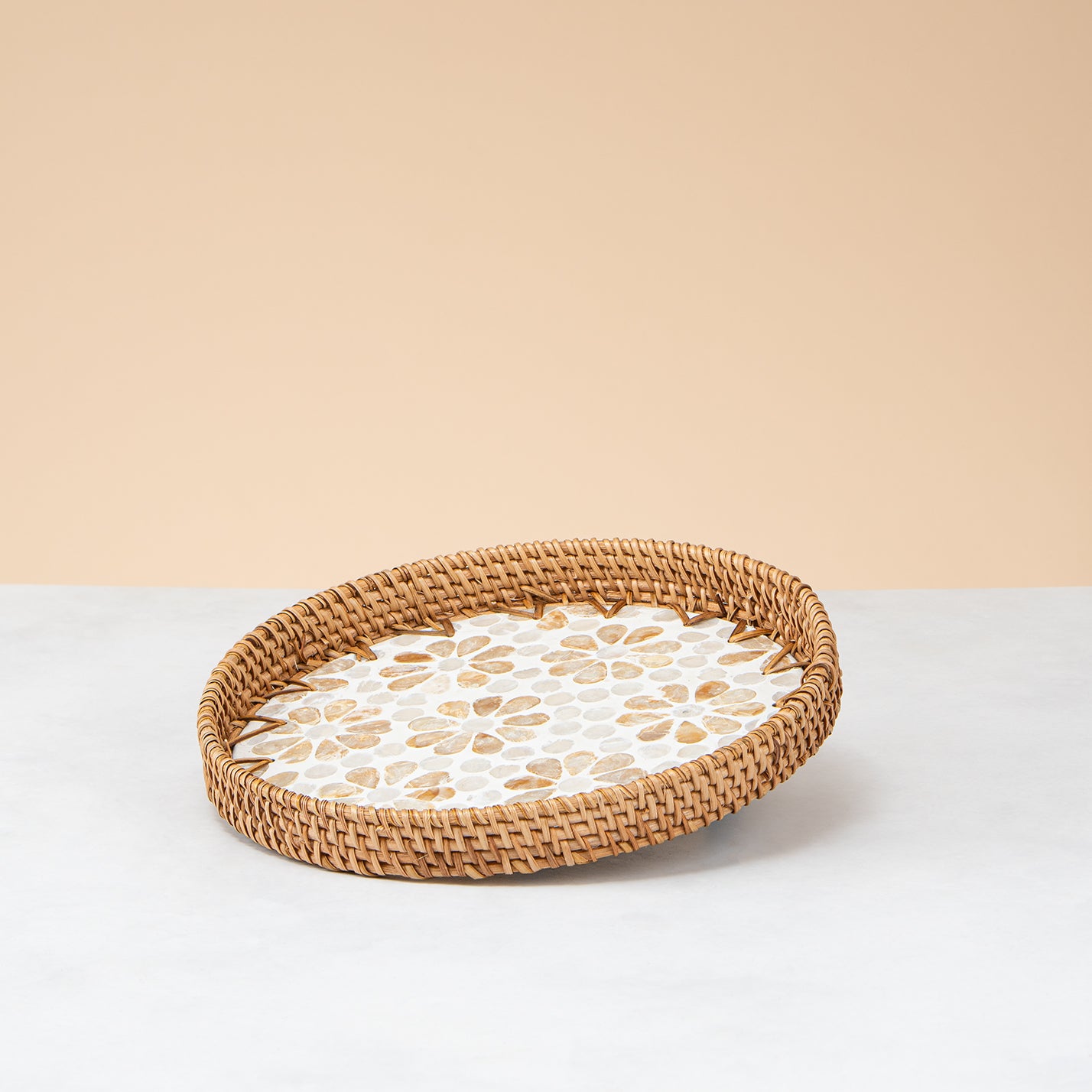 Crafted rattan round tray-white leaf