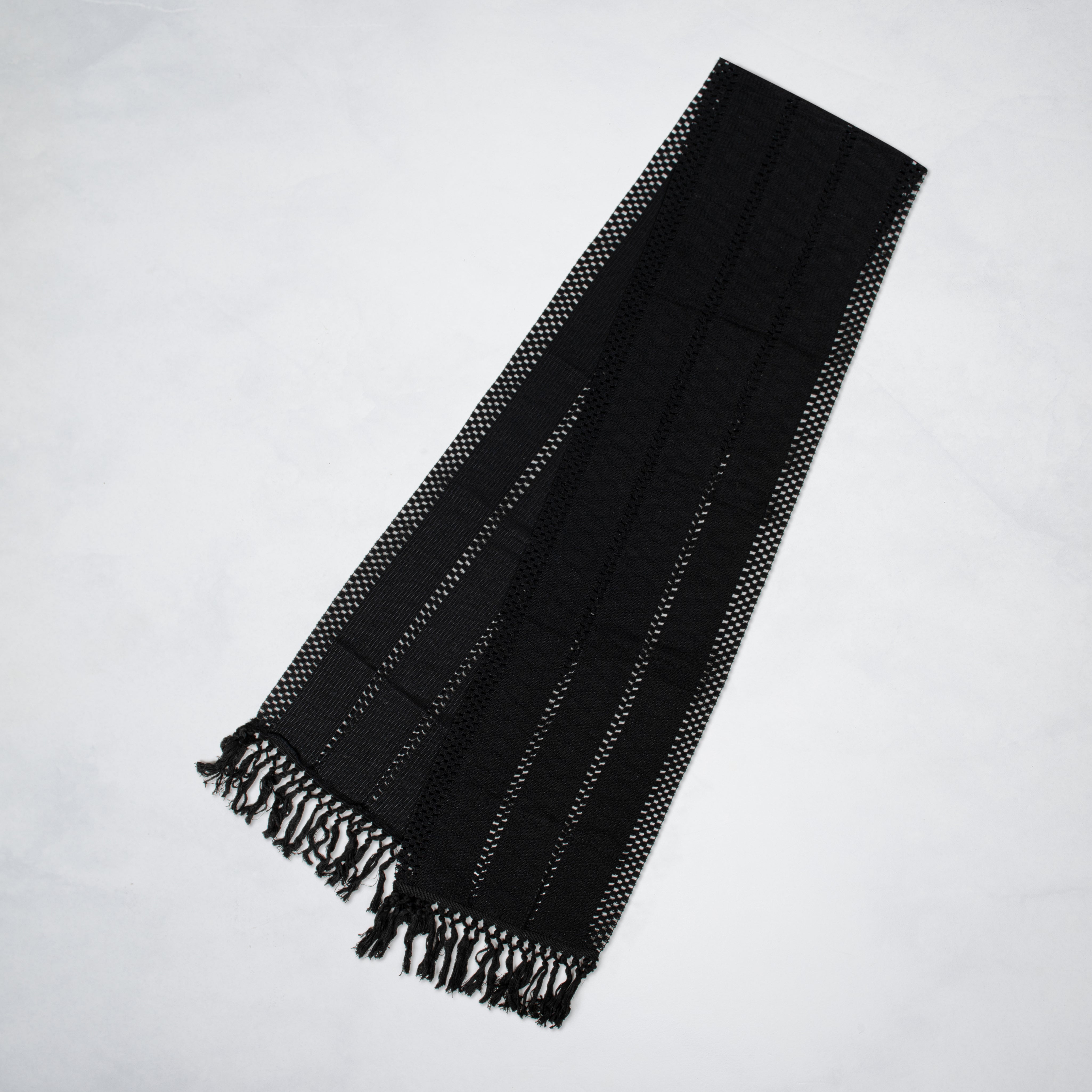ElegantTone Table Runner