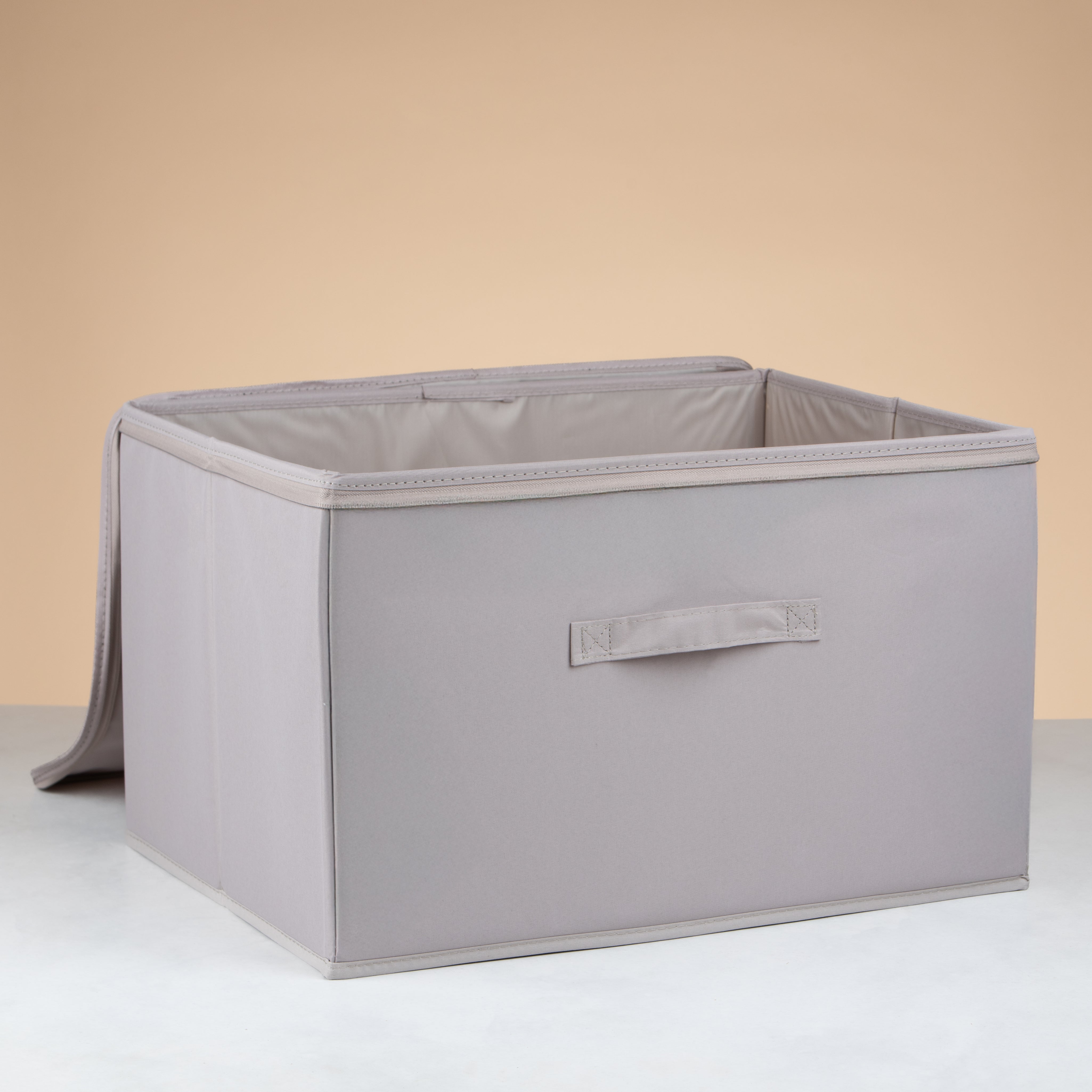 Storage box with cover