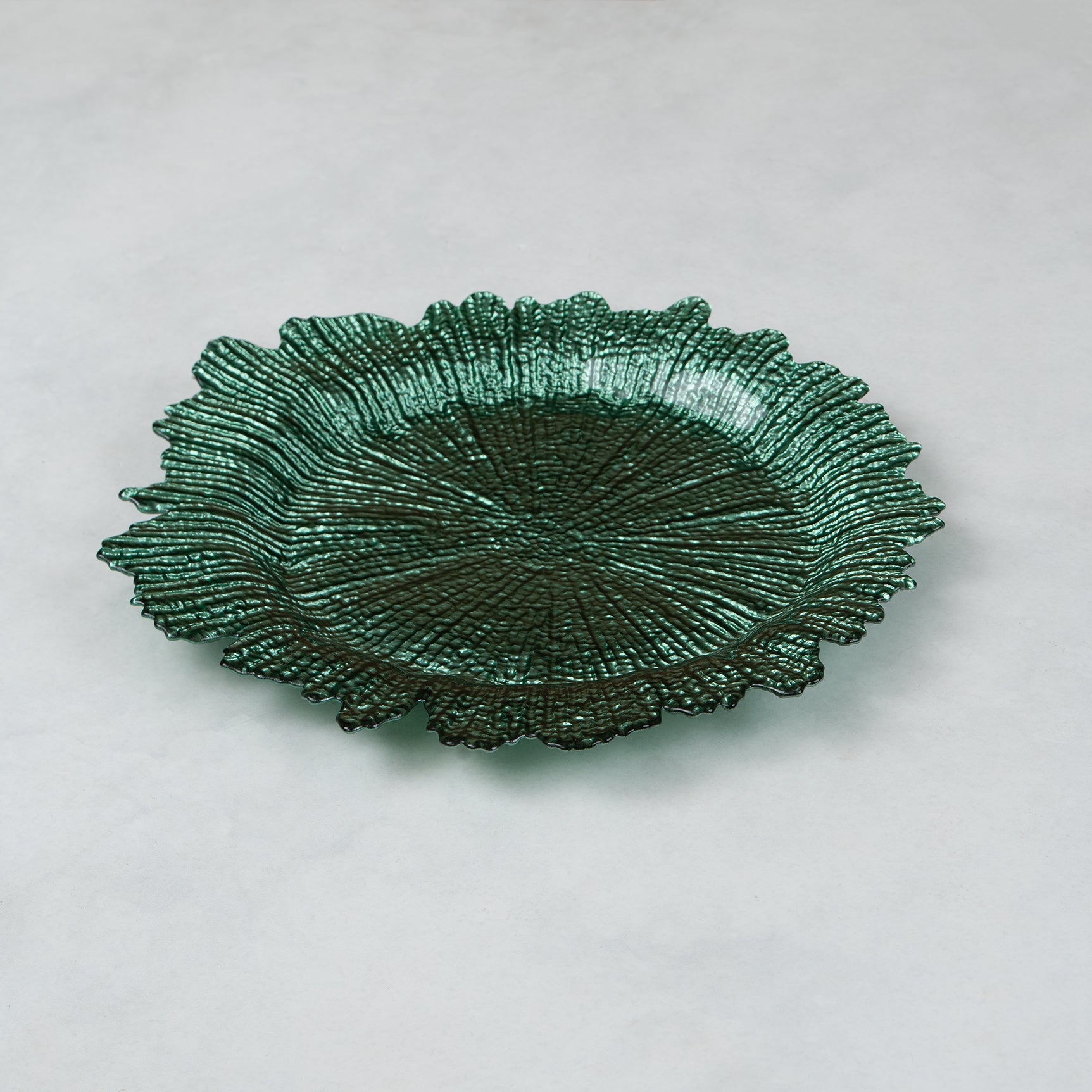 Ruffled Edge Colorful Glass Sous-Plate