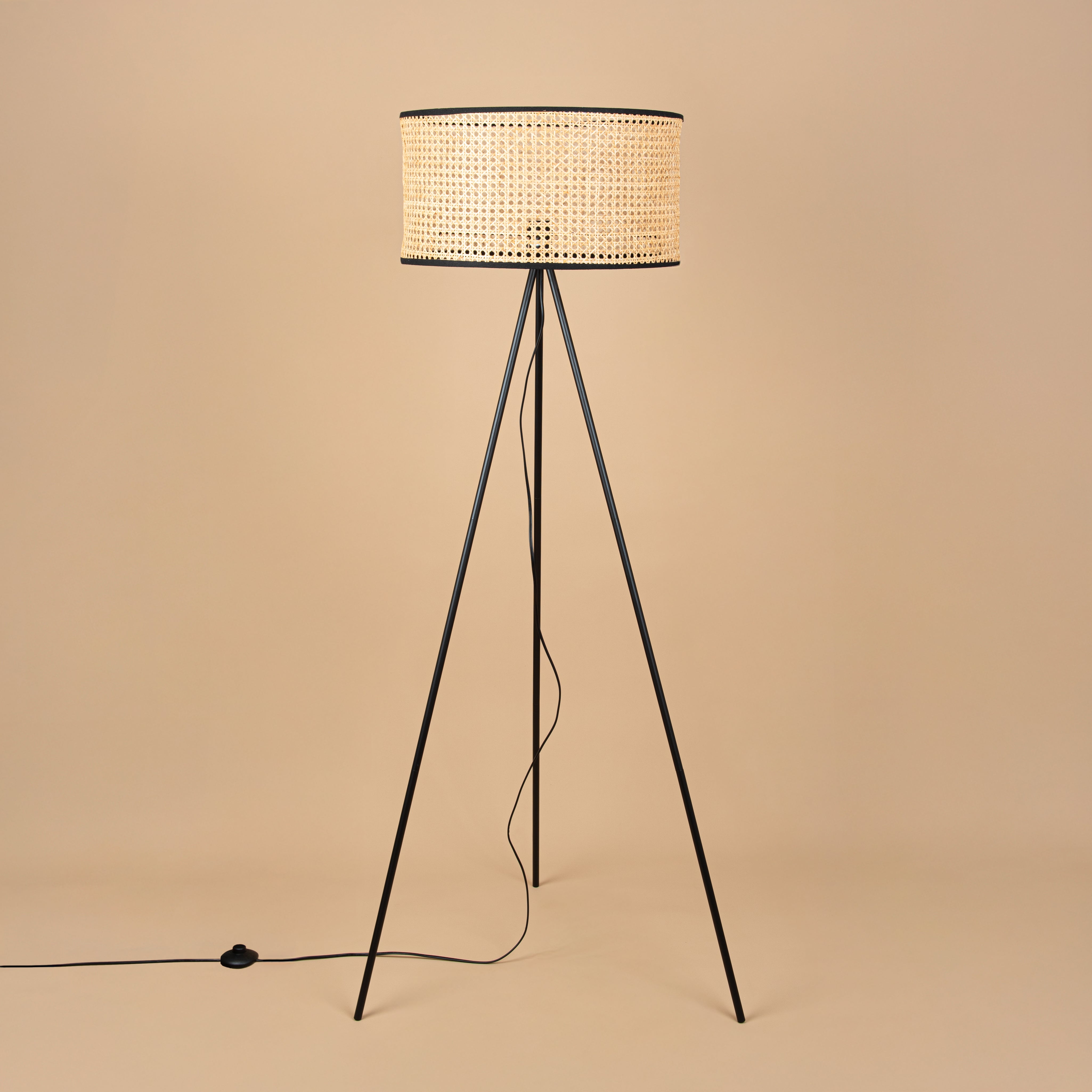 Rattan Lamp with black stand