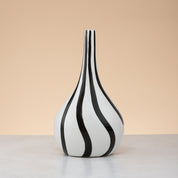Black & white vase