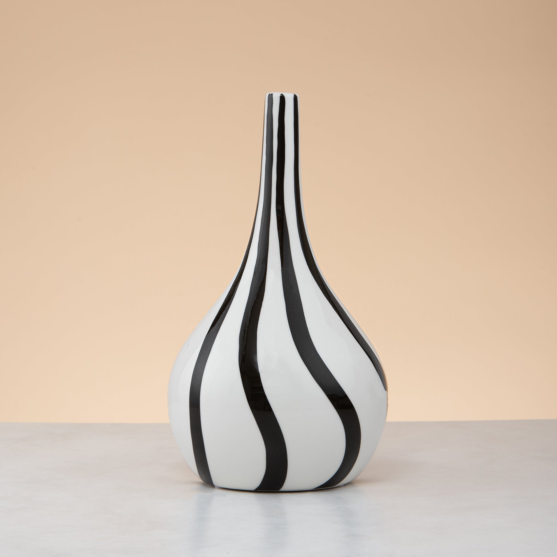 Black & white vase