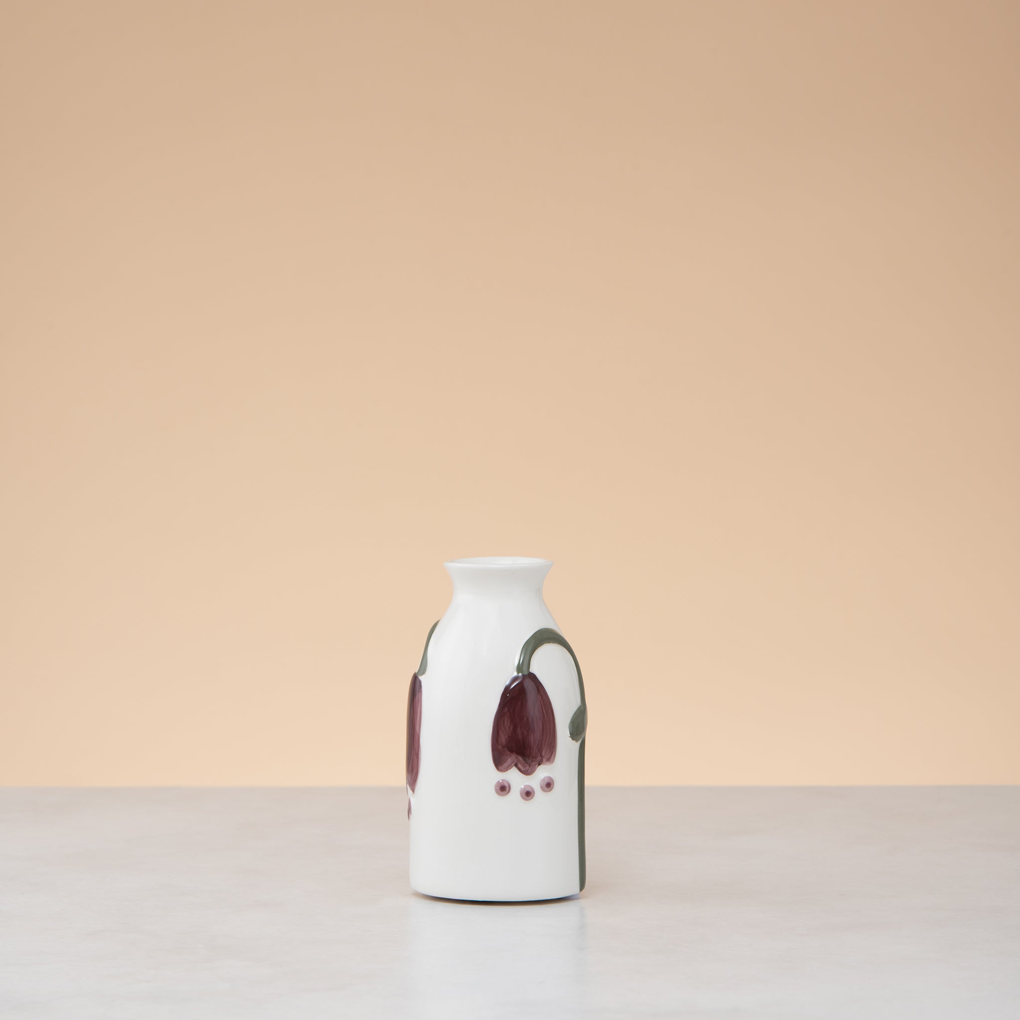 Leaf charm vase