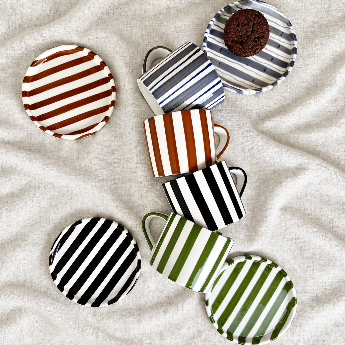 Striped cup with saucer - Urban Home