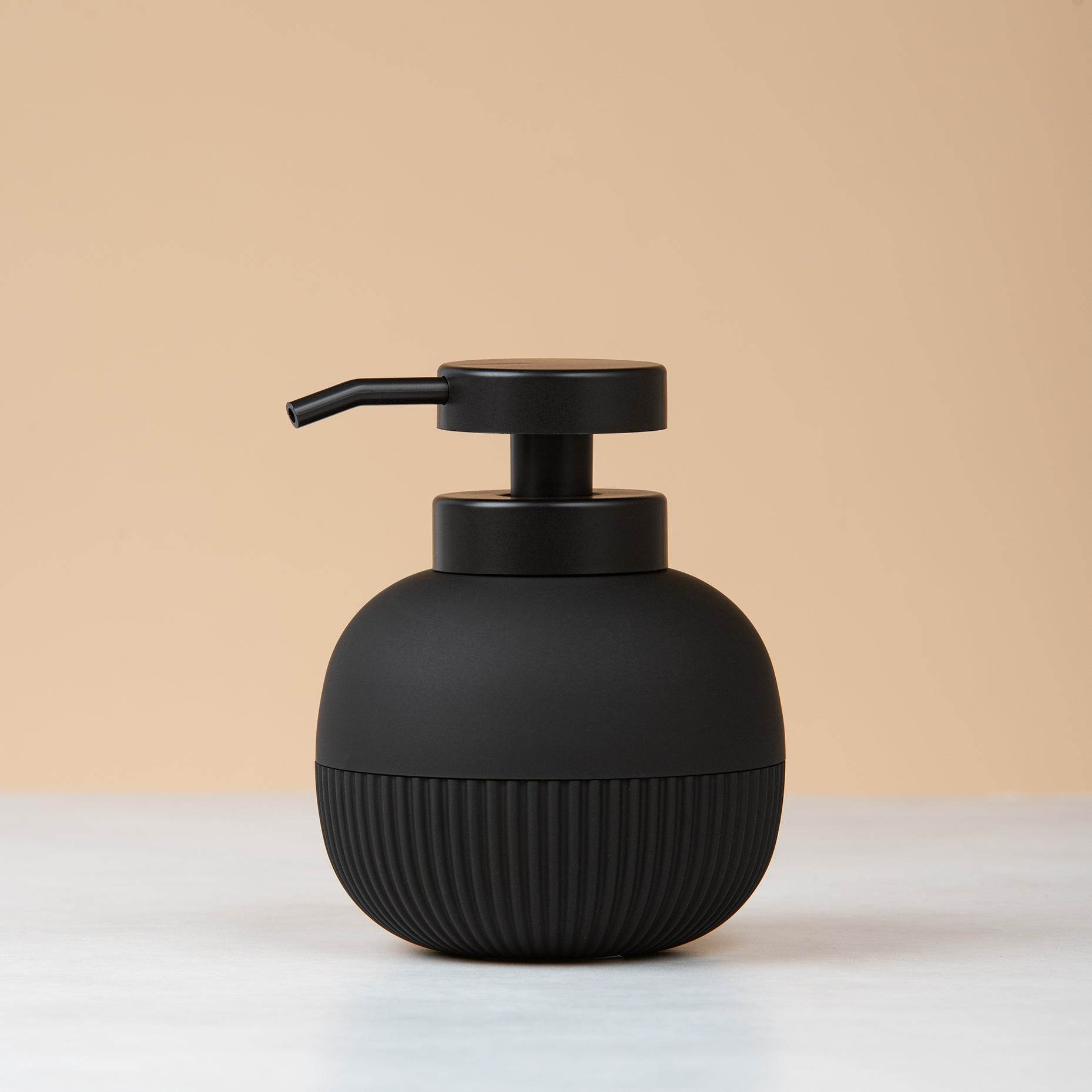 Pompe mousse by H&M - Urban Home
