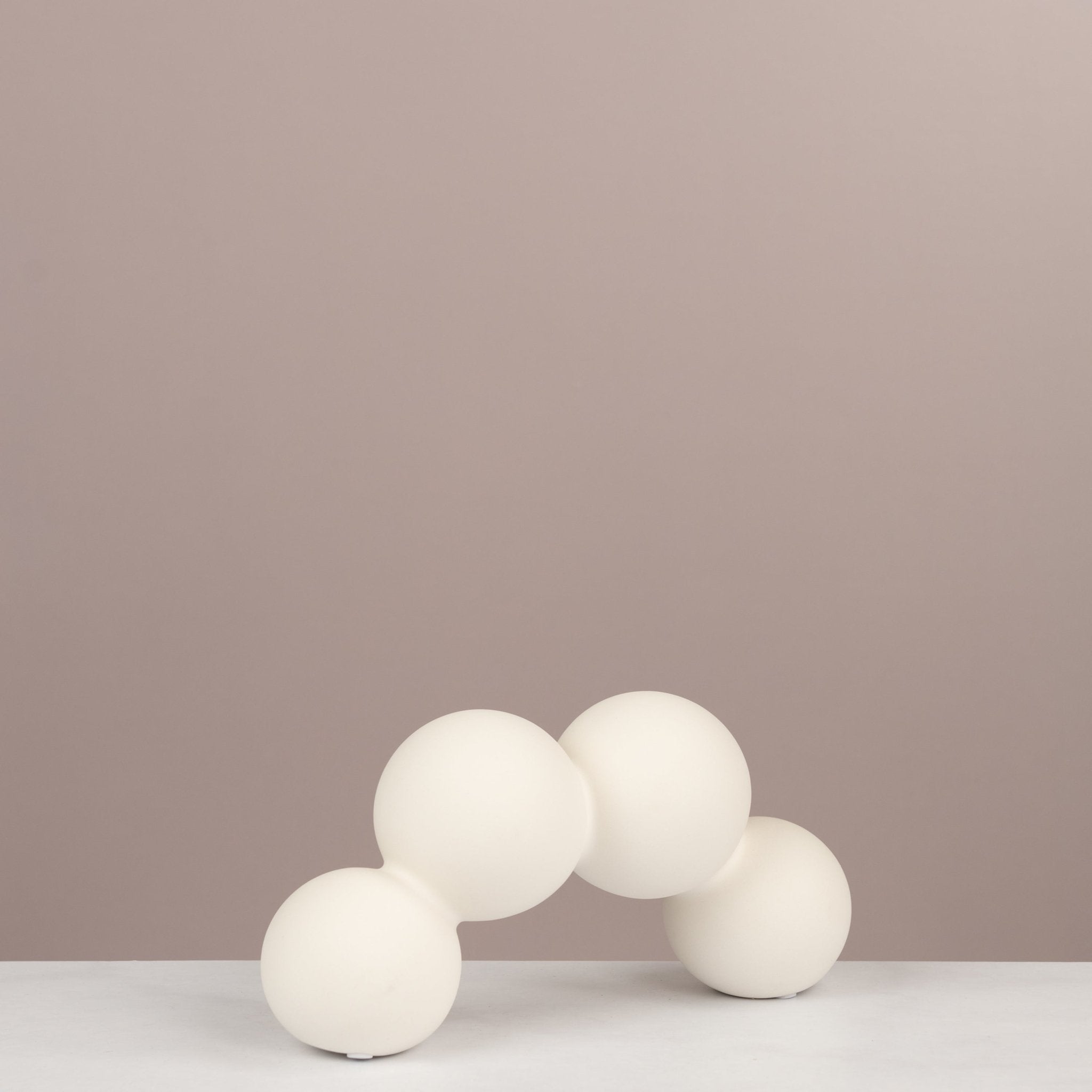 Balloon arc figurine - Urban Home
