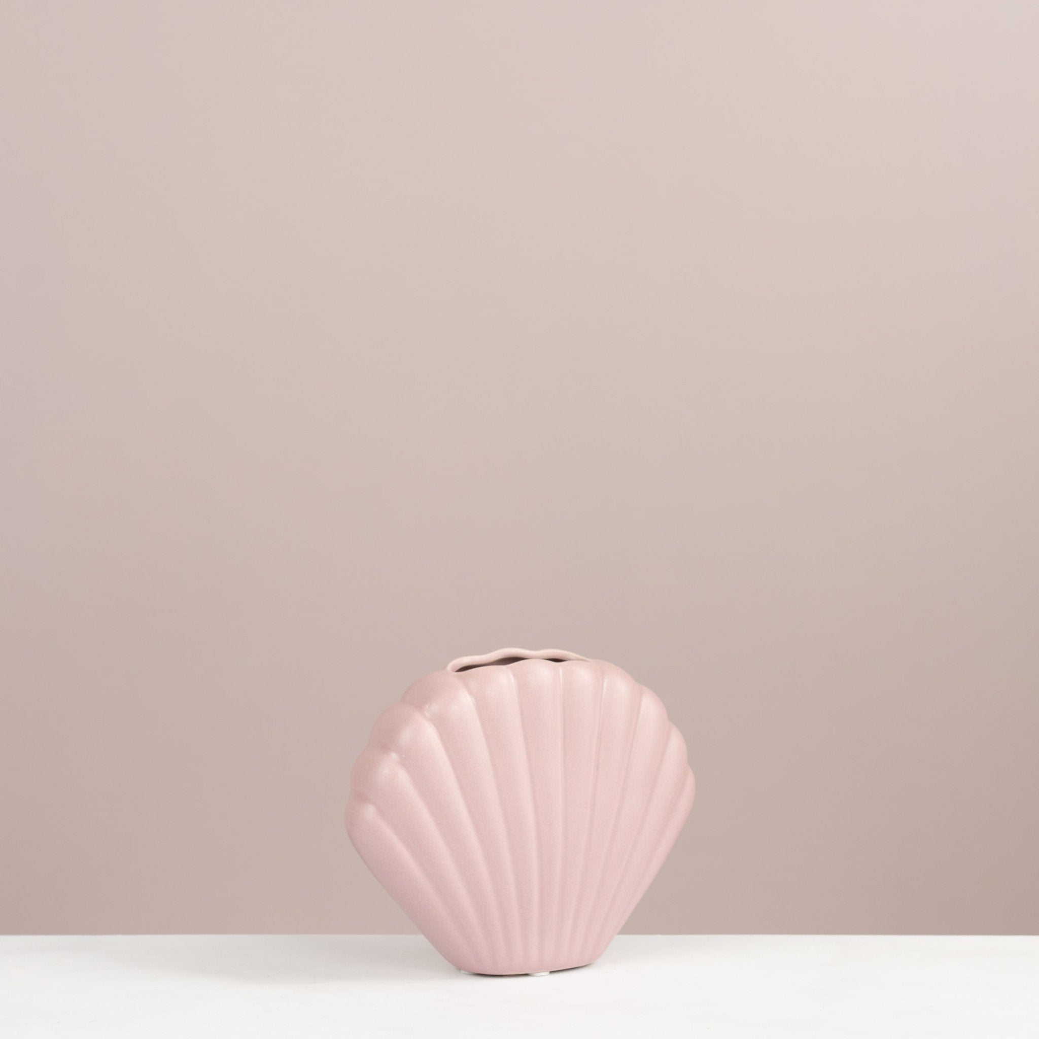 Ceramic Seashell Vase – Minimalist Ribbed Shell Flower Pot - Urban Home