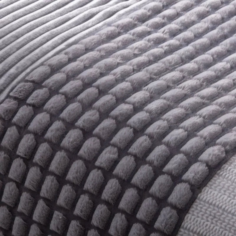 Doko Comforter - Urban Home
