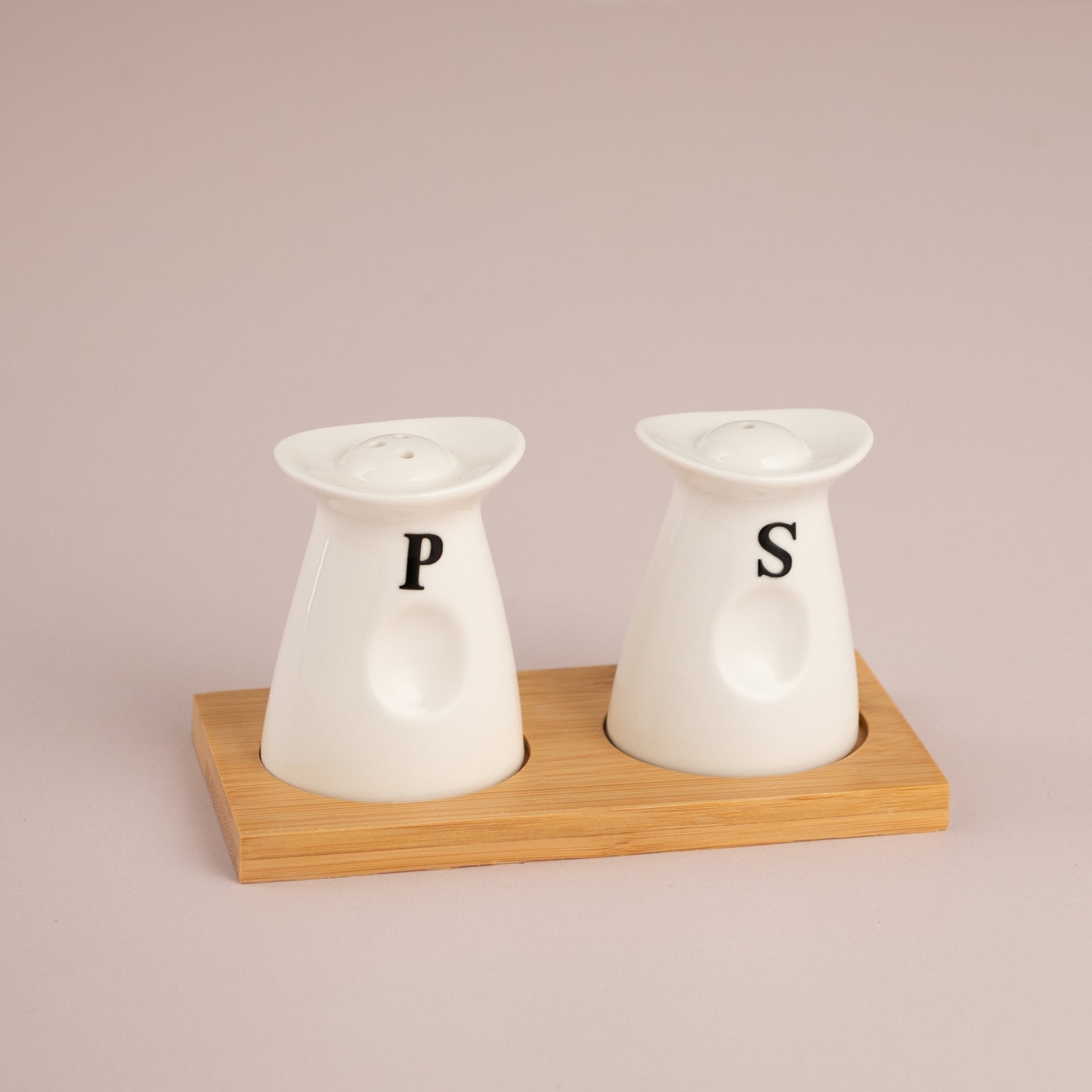 Minimalist Ceramic Salt and Pepper Shaker Set - Urban Home